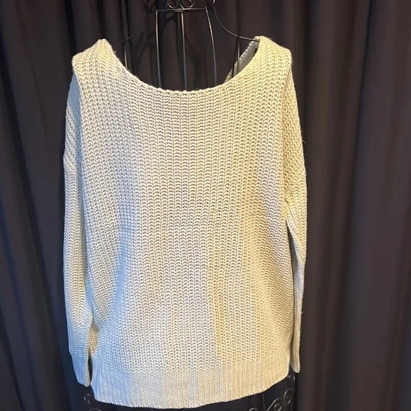 Full Circle Trends sweater - Picture 6 of 9